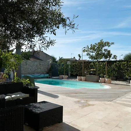 La Des Lavandes - 5 - 14 Pers - Piscine - Jardin - Clim *